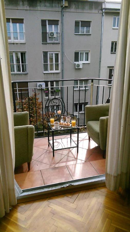 Duplex Studio Mansarda Apartman Belgrád Kültér fotó